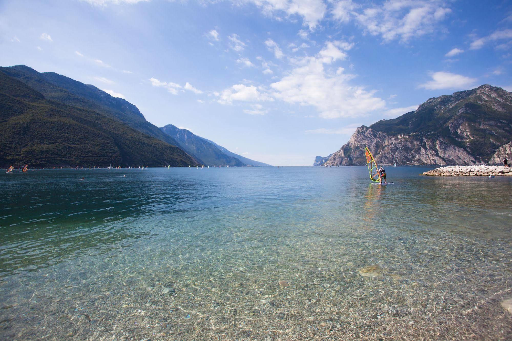 Hotel Lido Blu - Surf&Bike Torbole Sul Garda Exterior foto